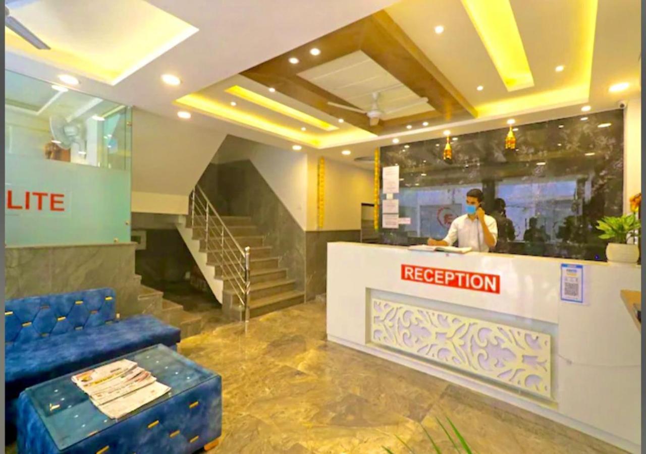 ניו דלהי Hotel The Glory Near Delhi International Airport מראה חיצוני תמונה