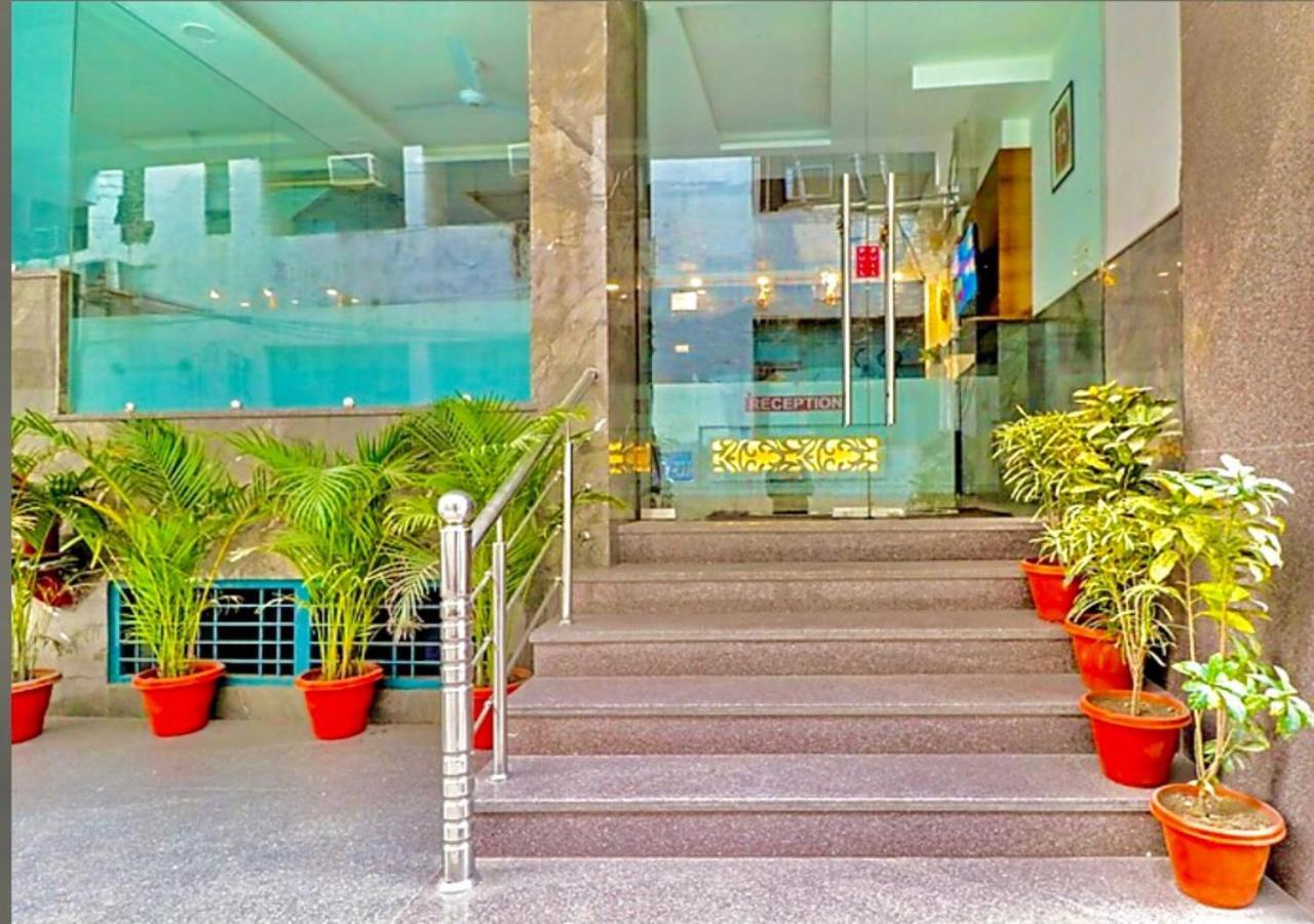 ניו דלהי Hotel The Glory Near Delhi International Airport מראה חיצוני תמונה